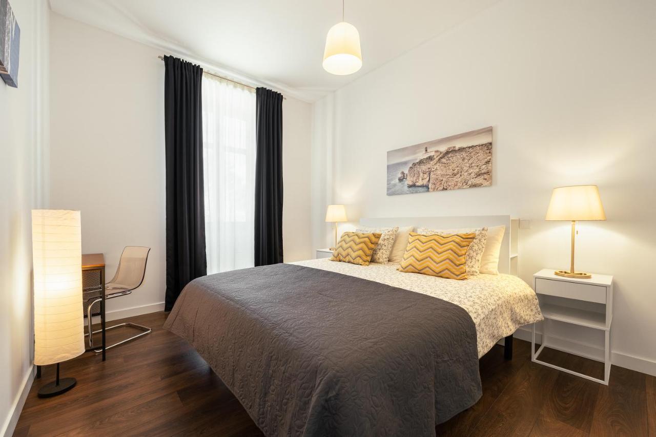 Foz Beach House - Rooftop & Sea View Фош-ду-Ареллю Екстер'єр фото